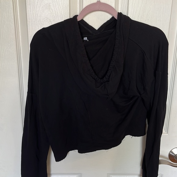 Black Raw Hem Cropped Drawstring hoodie top - Picture 4 of 4